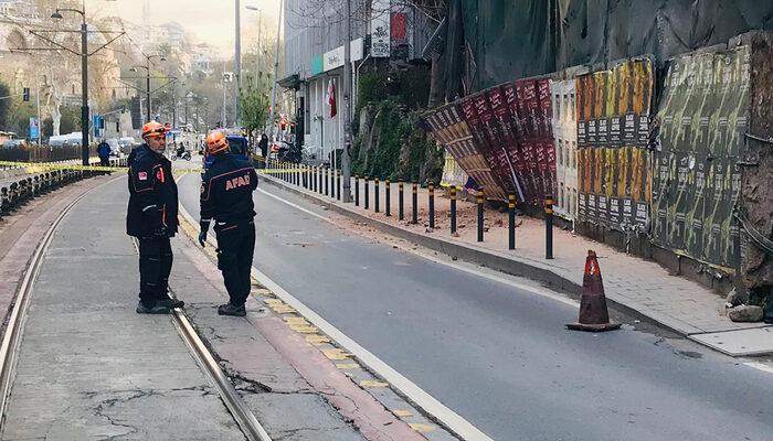 Karaköy'de metruk binada kısmi çökme! Yol, araç ve tramvay trafiğine kapatıldı